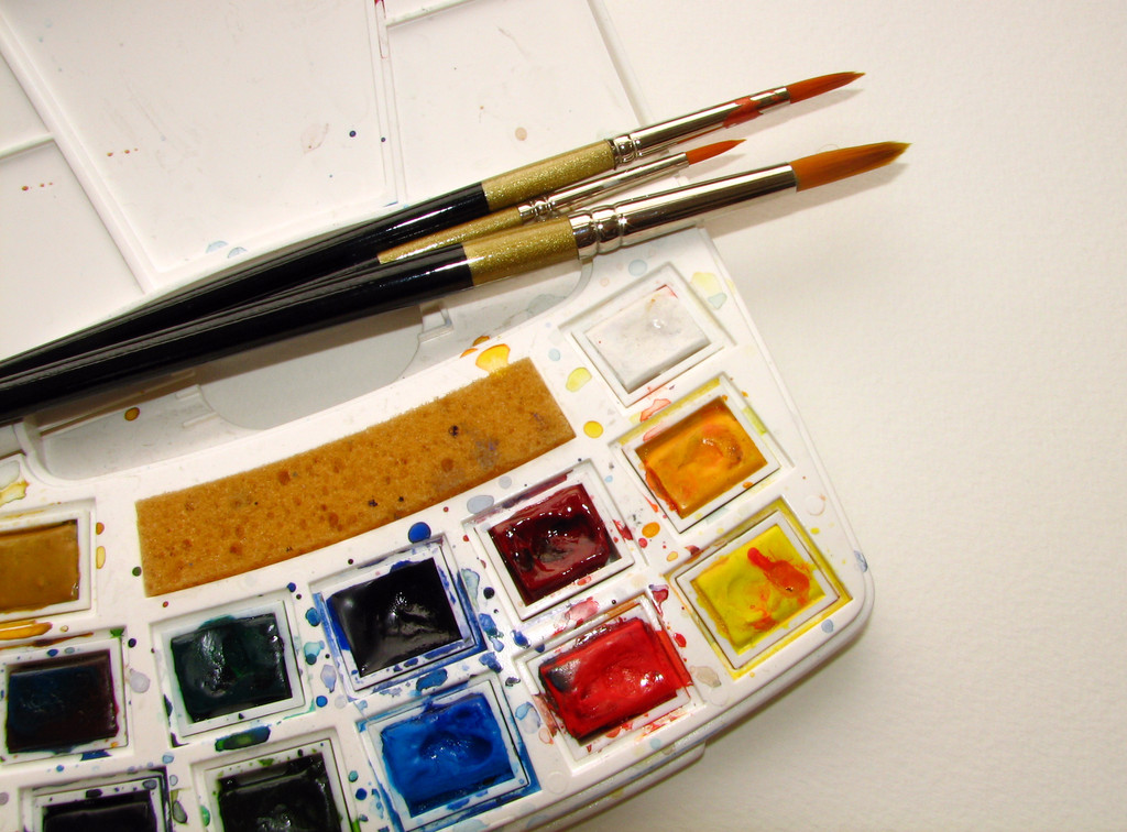 YuMi41904591's tweet photo. Just dipped my brush in vibrant watercolor hues—watching colors blend on paper feels like magic. Tried a abstract petal piece today, and I’m already craving my next creative session! https://t.co/0Ah0JZIhdP