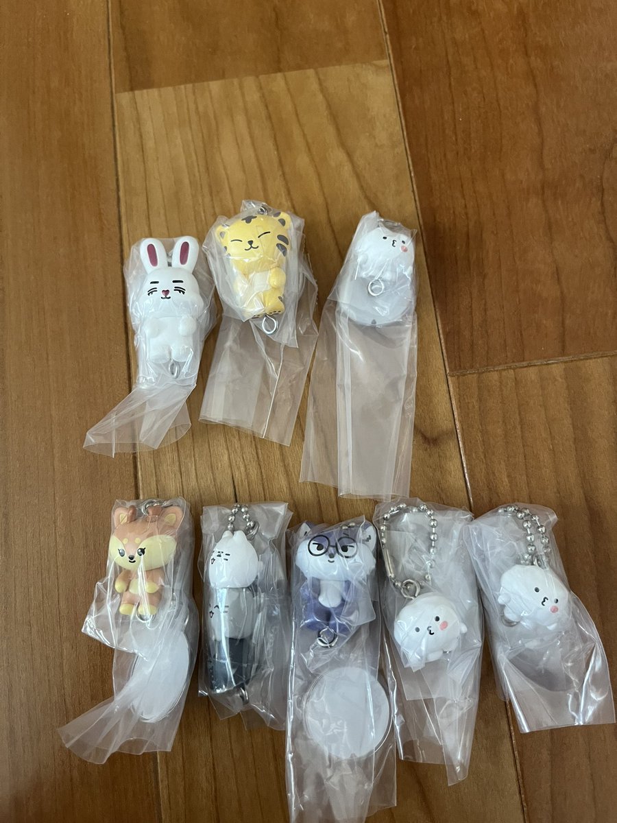 _svt_jh1004_'s tweet photo. MINITEEN ミニティーン ガチャガチャ 交換 

譲：上段 🦀 🍒 🐯 🍚
       下段⛓️ 🦌 🐱 🦊 🍚

求：👼🏻 トラム ジョンハン

郵送交換のみ📮
検索からでもお気軽にお声掛けください🙇‍♀️ https://t.co/tuHLyFgQei