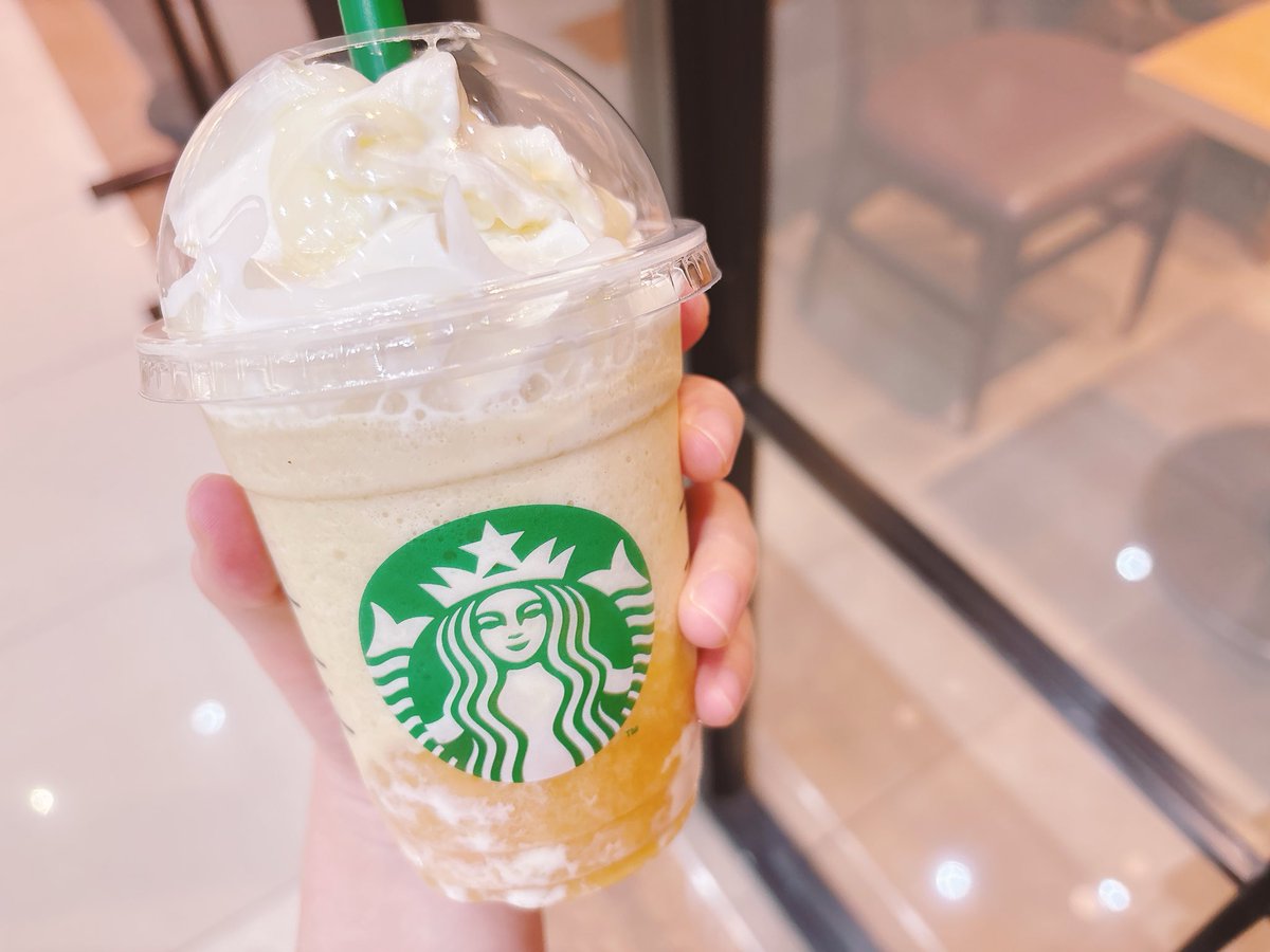 spoon_coco55's tweet photo. 今日は通院の日で、帰りに
ハニーバナナフラぺ飲んだよ🍯🍌

蜂蜜とバナナのやさしい甘み🤍

#ここあ観察日記 
#ここすぴ https://t.co/Mk06EiI0tG