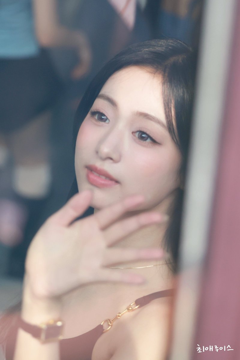 lololouis_h's tweet photo. 260617
🌇

#AHYEON #BABYMONSTER
#아현  #베이비몬스터 https://t.co/40eNOvSr7B