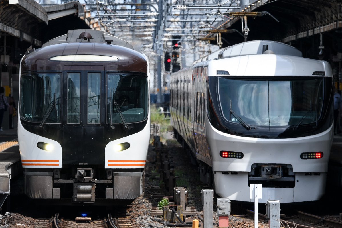 ih1681's tweet photo. 6/17 中央西線 関西線 385系 HC85系

JR東海の特急も変わりましたね👀 https://t.co/btBotTFDDI