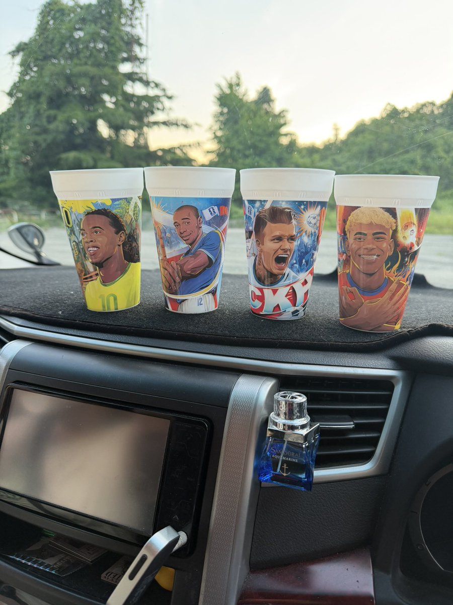 4cLa48's tweet photo. 被りなし
＃マクドナルドW杯 https://t.co/xs2AveO1bI