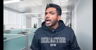 sokertt's tweet photo. @The1Naren @chay_akkineni appudu aa erri pushpa barbel pitch meetings gadu vachi,, How Can A Normal Man Run Faster Than Train.? ANi., Na 30 Dollars Bokka ani 🐶🐶🐶  Vaguthadu.., https://t.co/dT4SYakJ1S