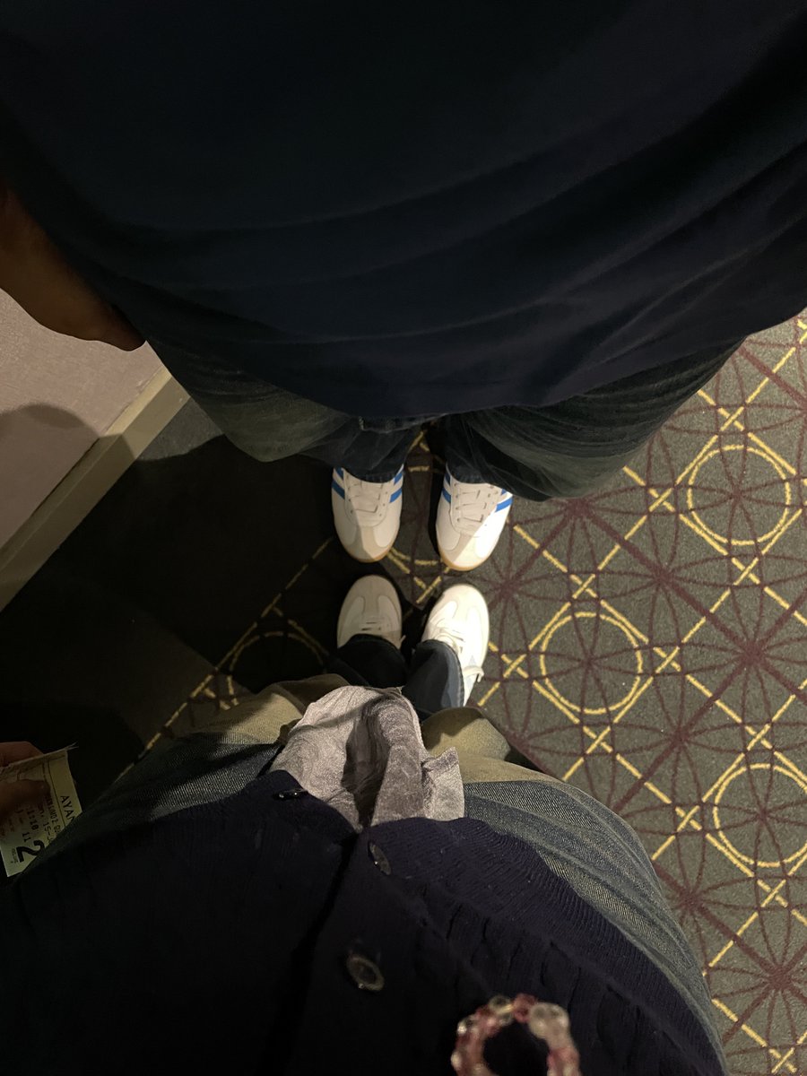 ttawrs's tweet photo. @chupopay tengggsss jugaa sepatunyaaa huhuhu 😭🥰 https://t.co/QCzVekvl26
