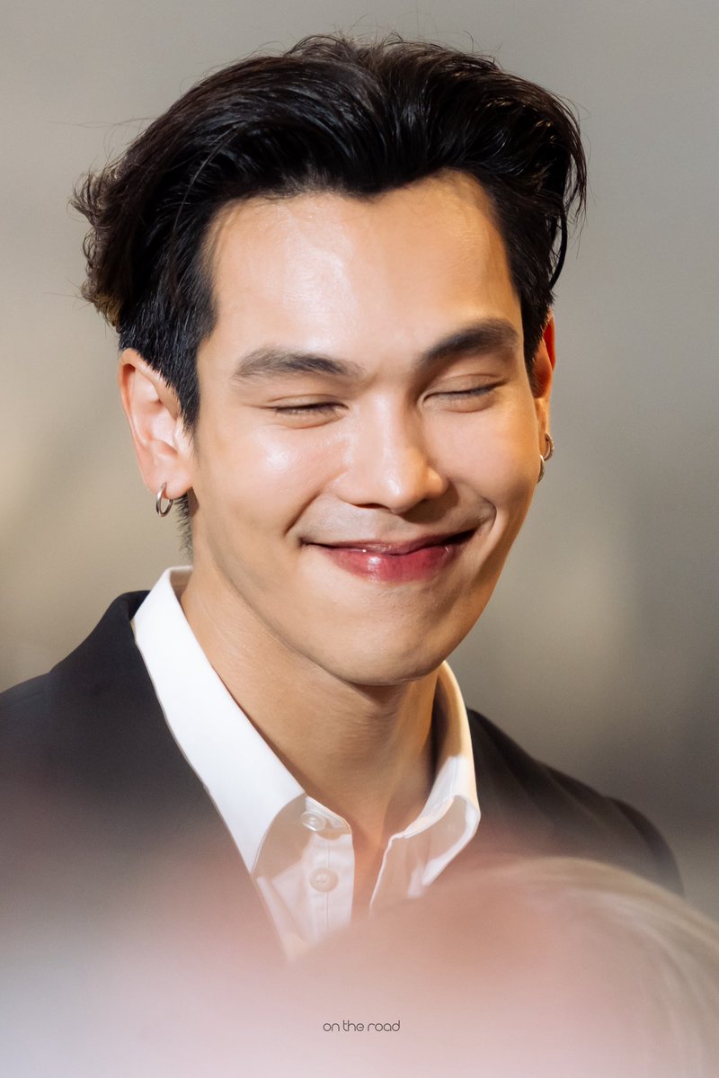 ontheroadno5's tweet photo. 170626

😆

—————

TRE AT LONGINES CTW
#LonginesTHxTRE #treporapat https://t.co/G6RB8WFEUZ
