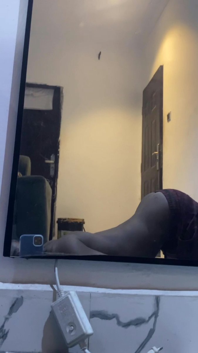 baddani45's tweet photo. Can’t say but I like where I am  , on the floor #mlm #Chudaï https://t.co/Hulmh587Zf