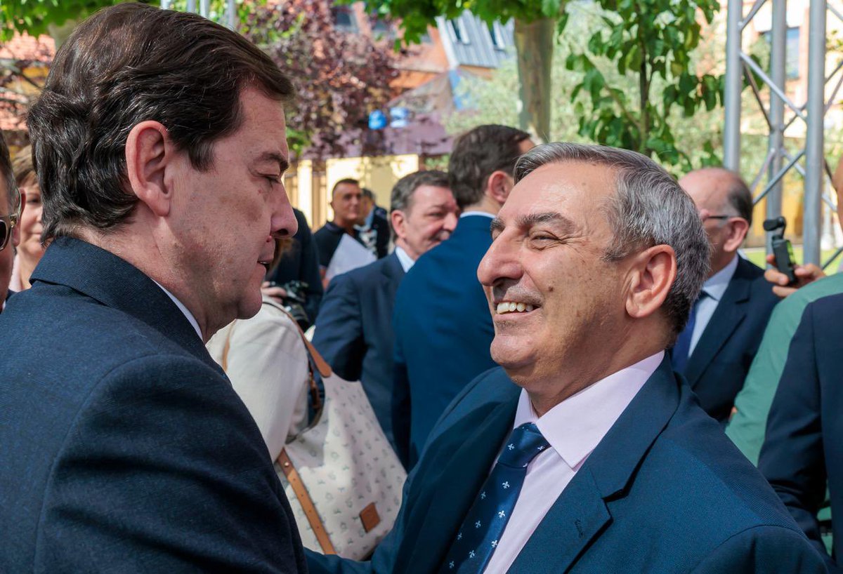 alferma1's tweet photo. Gracias, @jose_sanzmerino, por tu gran trabajo como consejero de Movilidad y Transformación Digital. Estoy seguro de que tu experiencia, capacidad y compromiso serán también un gran activo para el Grupo Popular en las Cortes. https://t.co/YWOhCCGcIV