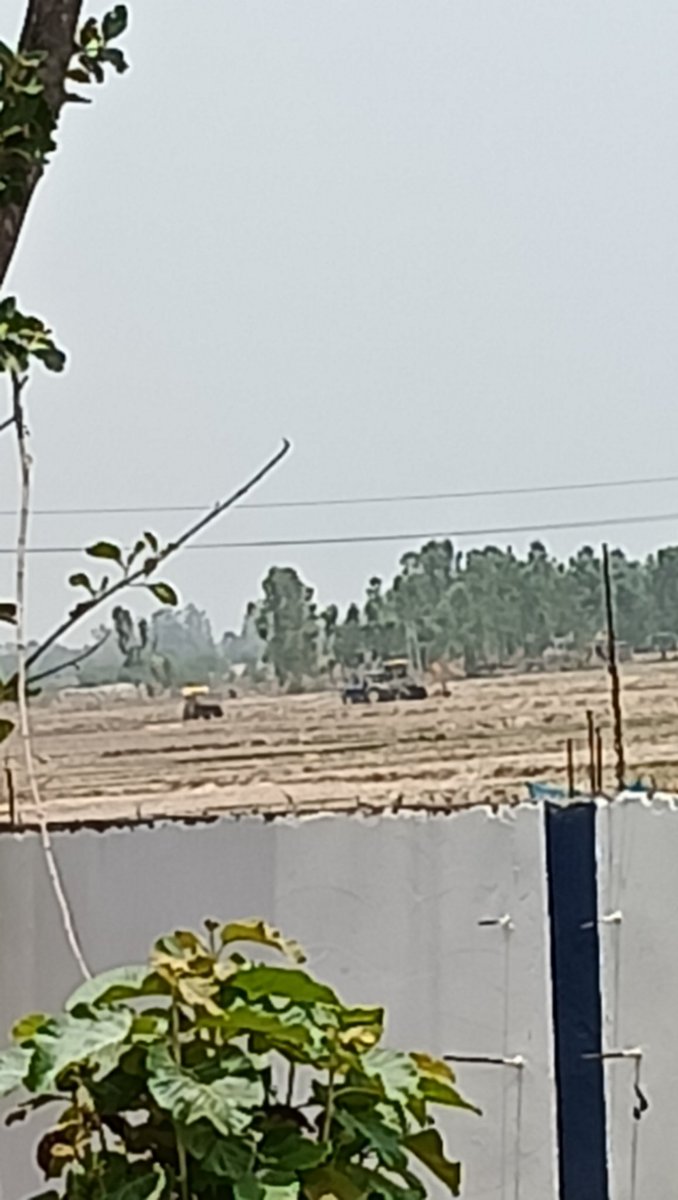 jantakiavaz's tweet photo. प्रतापगढ़ जिले के बाघराय थाना क्षेत्र के हीरागंज मोड़ के बगल और औतारपुर में हो रहा खनन जिम्मेदार हुए मौन,@dgpup @igrangealld @ADGZonPrayagraj @dmpratapgarh @pratapgarhpol @Uppolice https://t.co/tydymxXpF9