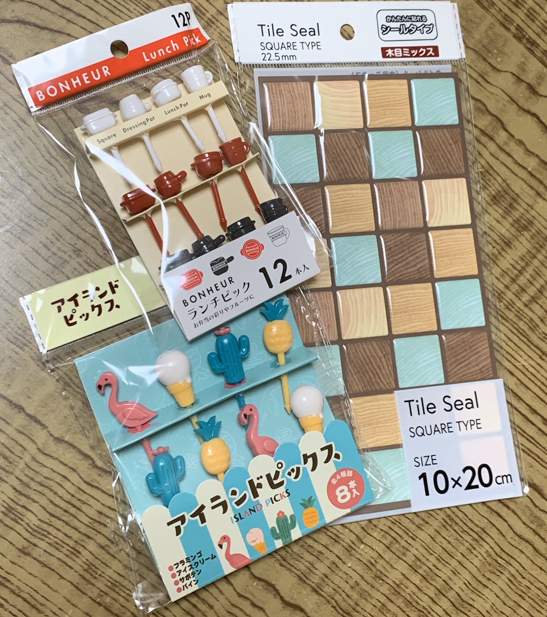 protocraft_bg's tweet photo. 100均はボドゲ素材の宝庫 https://t.co/JGKKE0hb6f