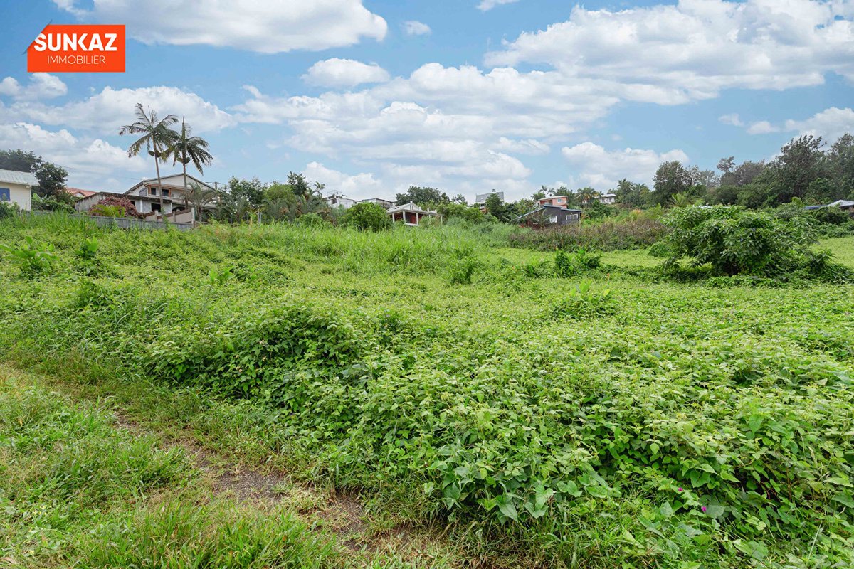 SUNKAZ's tweet photo. ✨ Nouveau | À vendre | LE TAMPON 📍

▪ Terrain
▪ 579 m²
▪ 135000€

https://t.co/7Ry7vqJDsQ

Contactez-nous pour plus d’informations sur ce bien ! ⬇ 
📞 +262 262 49 04 90
📧 contact@sunkaz.re

#sunkaz #immobilier #Réunion https://t.co/LU786Ynqps