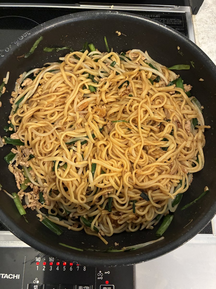 okkey_coaching's tweet photo. #パパのおしごと 

🥘料理🥘

✅台湾焼きそば
✅きんぴらごぼう

を作りました💡

野菜を切る工程が一番大変💦 https://t.co/e3TWvLPMLP