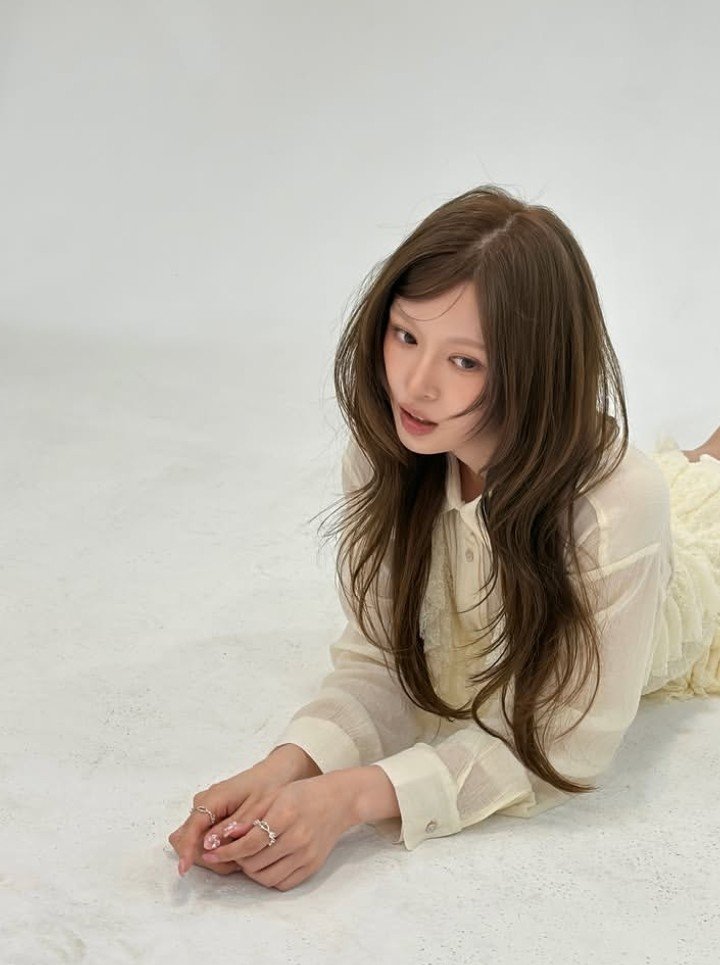 yoosilver's tweet photo. So pretty... #고은 #KOEUN #letsgoeunn https://t.co/znStlno1Id