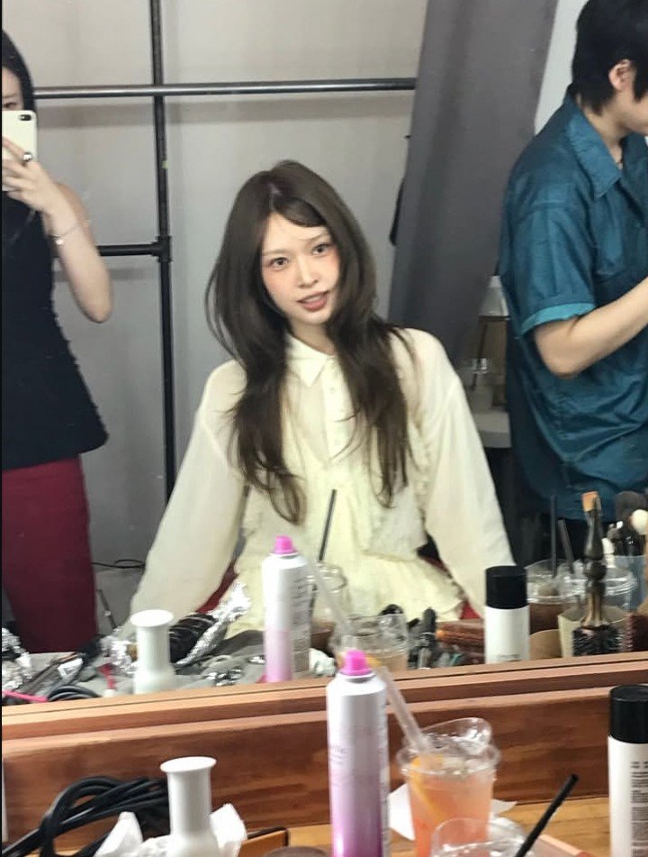 yoosilver's tweet photo. So pretty... #고은 #KOEUN #letsgoeunn https://t.co/znStlno1Id