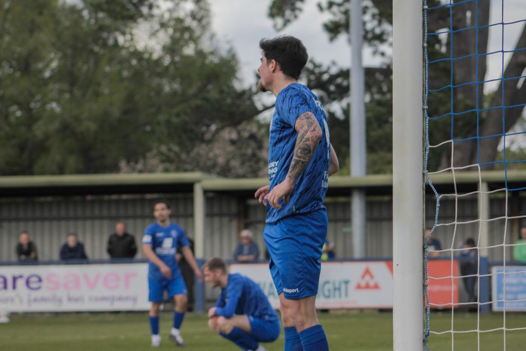 ChipTownFC's tweet photo. 📰 Harry Parsons to depart CTFC.

CTFC can confirm that Harry Parsons has departed the club.

🔗 https://t.co/kBD7Itn9Gg

We thank Harry for his contributions over the years, and wish him the best for his career.

Thank you HP.

#BlueArmy 💙 https://t.co/yom0GTVisK