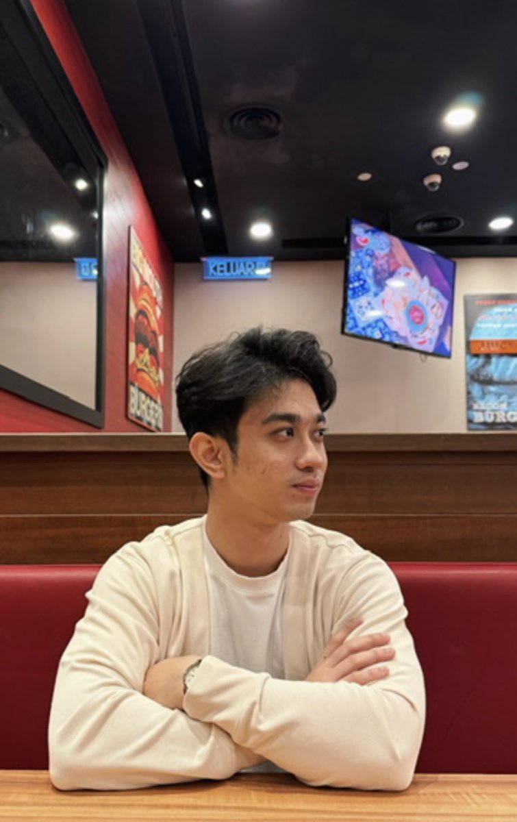 HanPrivateLife's tweet photo. My little brother 🍆 https://t.co/JM8uS8GMAh