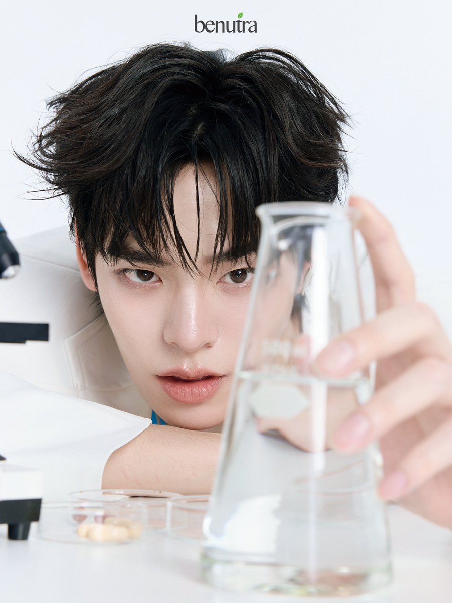 benutraofficial's tweet photo. 𝐓𝐡𝐞 𝐑𝐚𝐝𝐢𝐚𝐧𝐭 𝐌𝐚𝐬𝐭𝐞𝐫 #มีออร่าแบบป๋อ 💙✨

#BenutraxTeeTeePor
#BenutraBeWinner
#Benutraชนะได้ทุกเกมผิว
#BenutraThailand https://t.co/bBiJsdoZYU