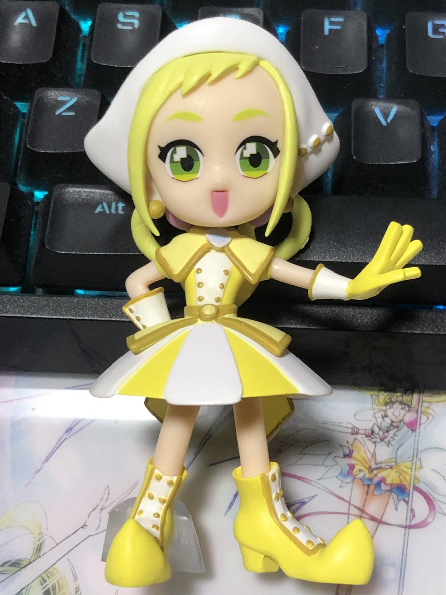 DeathsIinger's tweet photo. ワゴンにPalVerseのももちゃんあったから買ってった
アニメイトで買おうか迷ったけどランダムモノかぁで見送ってたのでありがたい https://t.co/DN0QEhoI29