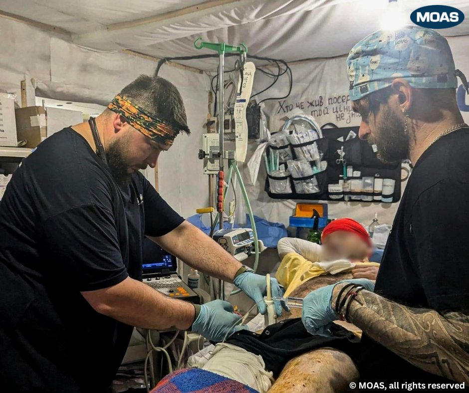 moas_eu's tweet photo. 🔴 While on combat duty, a serviceman sustained life‑threatening injuries after enemy shelling. #StoriesFromTheFrontline  

🚑 Every coordinated action, every minute, can help save a life.  

#MOASMissionUkraine #FrontlineCare #SavingLives #MedicalEvacuation https://t.co/Qj1XqOAC1a