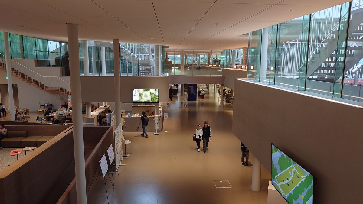 oikawa0301's tweet photo. 訳あって渦中の大学へ。
知らない建物経ってましたが、相変わらず購買でひるがの珈琲売ってて安心しました。 https://t.co/VR8STbWUeA