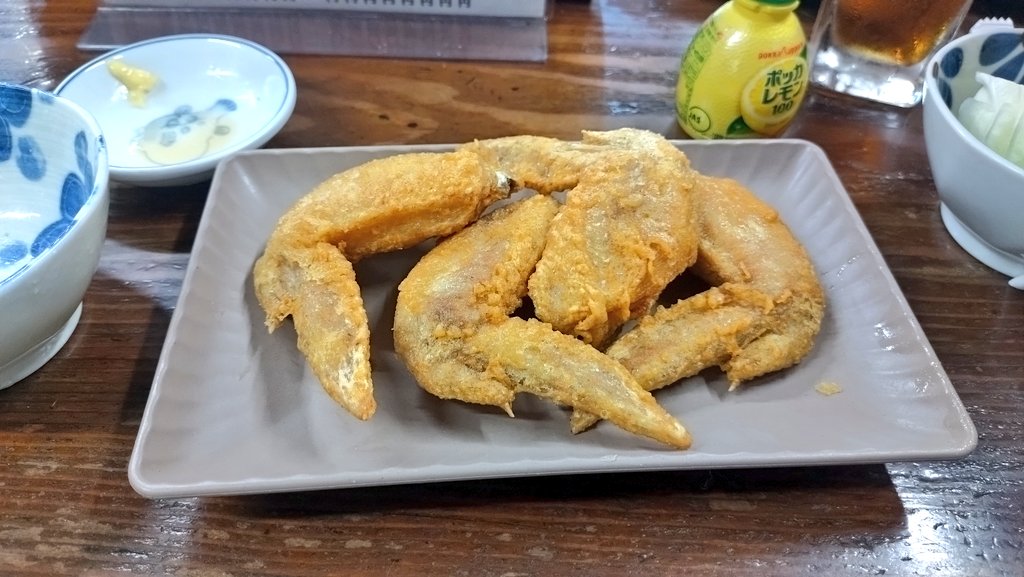 Oh_tech5's tweet photo. 先々週は あさくま会、先週は某ドライバーさん御用達(?)の焼き鳥屋にてそれぞれ東海メンバーさん達(+α)といっぱい話した🗣️💬楽しかった！ 
最近、思い通りに事が進まないと直ぐ面倒くさくなって😖…🤯…🫩…ってなる。
仕事は暇なんだけどね、なんか疲れてる💧

群馬工場長＆組合VS東海…
めんどくさ… https://t.co/1glT5sHoMi