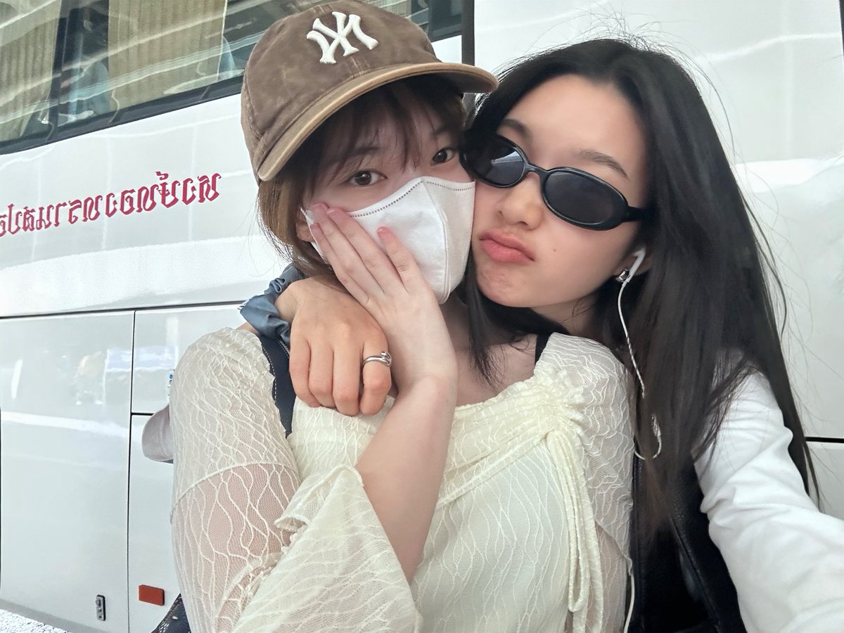 ygyoghurtyy's tweet photo. หนึ่งแชะก่อนกลับ
#GMMTVOuting2026 https://t.co/hWNXPaymoN