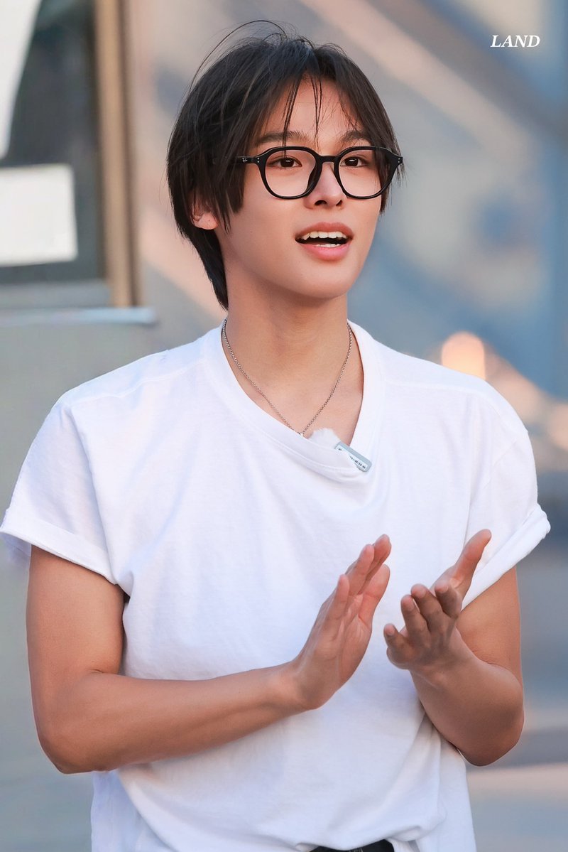 land_0628's tweet photo. 20260616

👓
#리쿠 #リク #RIKU #前田陸 
#NCTWISH #엔시티위시 https://t.co/Hpw38uzbA9
