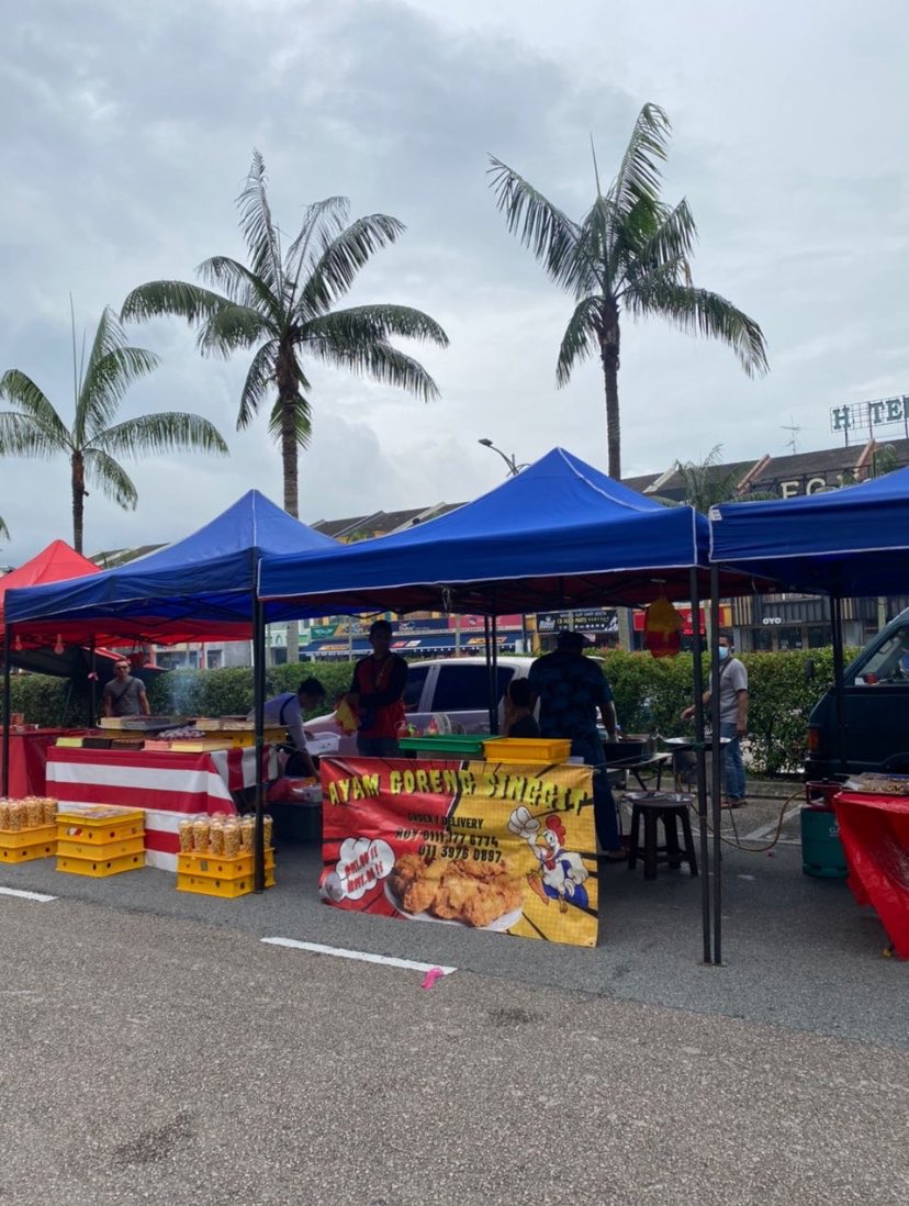 jameshairi's tweet photo. @pedoqpop Kete aku doq. Brader tu ckp kalau nak keluarkan kena beli donut dia kasik habis. Hareyy dah kene tunggu sampai psar malam tutup https://t.co/Z1JKiy643F