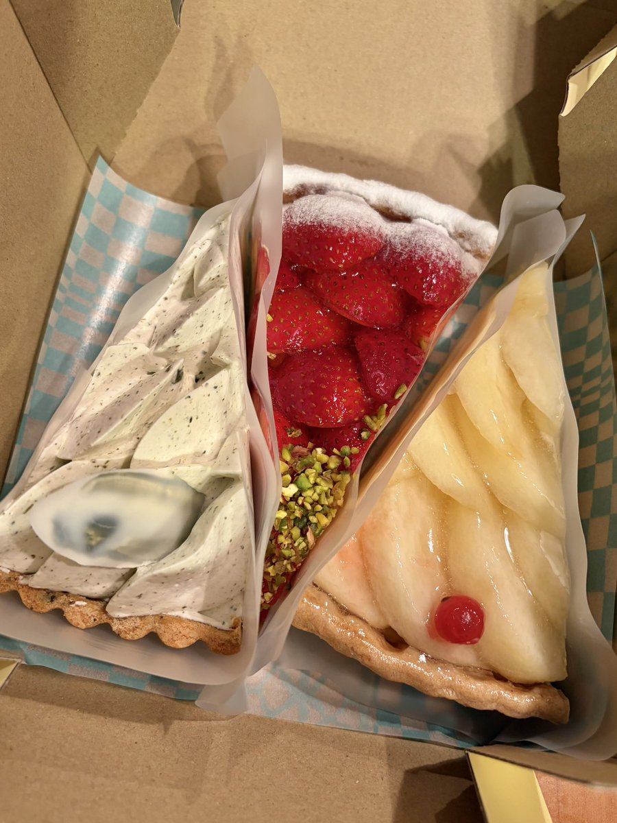 6iby_'s tweet photo. 🍰🍽️ https://t.co/ngaIjxQNb2