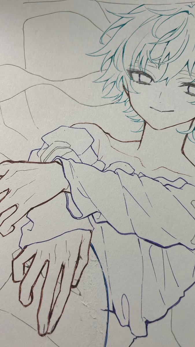 Ramiru_00's tweet photo. 昨日の絵✨ の過程。
トレスして清書したので、下絵から清書になるタイミングで顔面のバランスをめっちゃ直してる。線画ミスしたので力技でなんとかしたけど着彩で目立たなくなりました。
#コピック https://t.co/RVTj1JzaWS