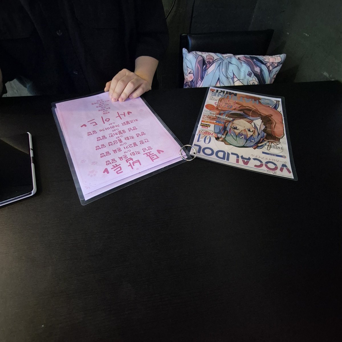 NyanNyanEEE's tweet photo. 생존신고
경대부경대에 냥냥키친 재밌어보여서 퇴근하고 형이랑 같이 날아옴 https://t.co/LOhowIjAi4