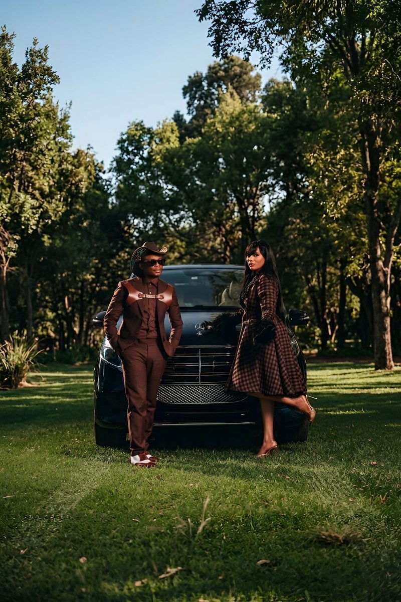 mizar_rr's tweet photo. Relevance comes from listening, evolving with culture and choosing meaningful collaborations. DJ Tira's approach is a masterclass in building a lasting brand. #TiranGuguxMercedes https://t.co/TviHnYPS9A