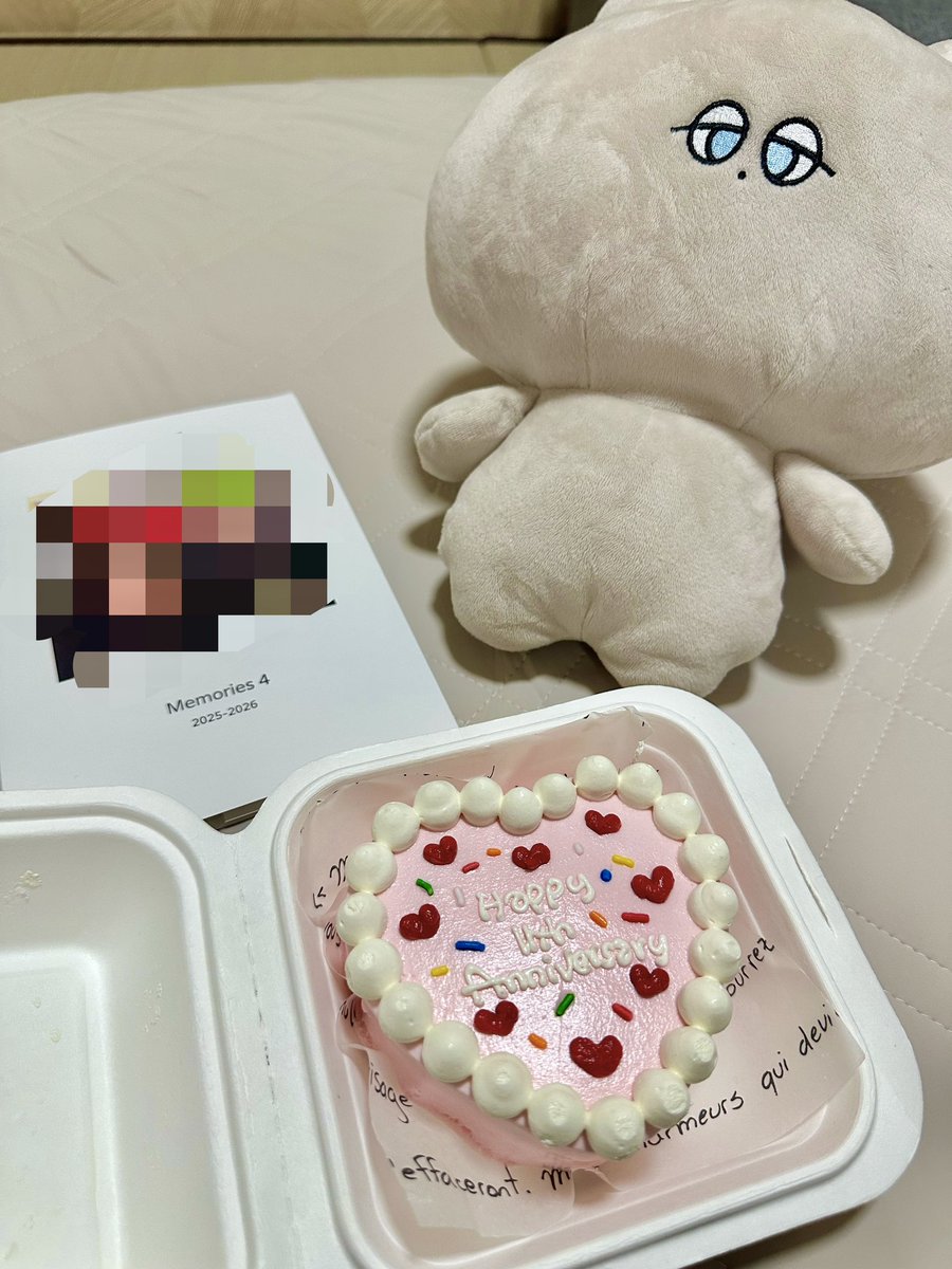 i__bear's tweet photo. この前お付き合い4年を迎えました🌷
そして更に我々同棲をスタートいたしました！！
やっと少し落ち着いてきましたが、まだまだ慣れない状況の中でも楽しく仲良く2人で生活していけたらなと思っております☺️ https://t.co/XkXCi9UWUb