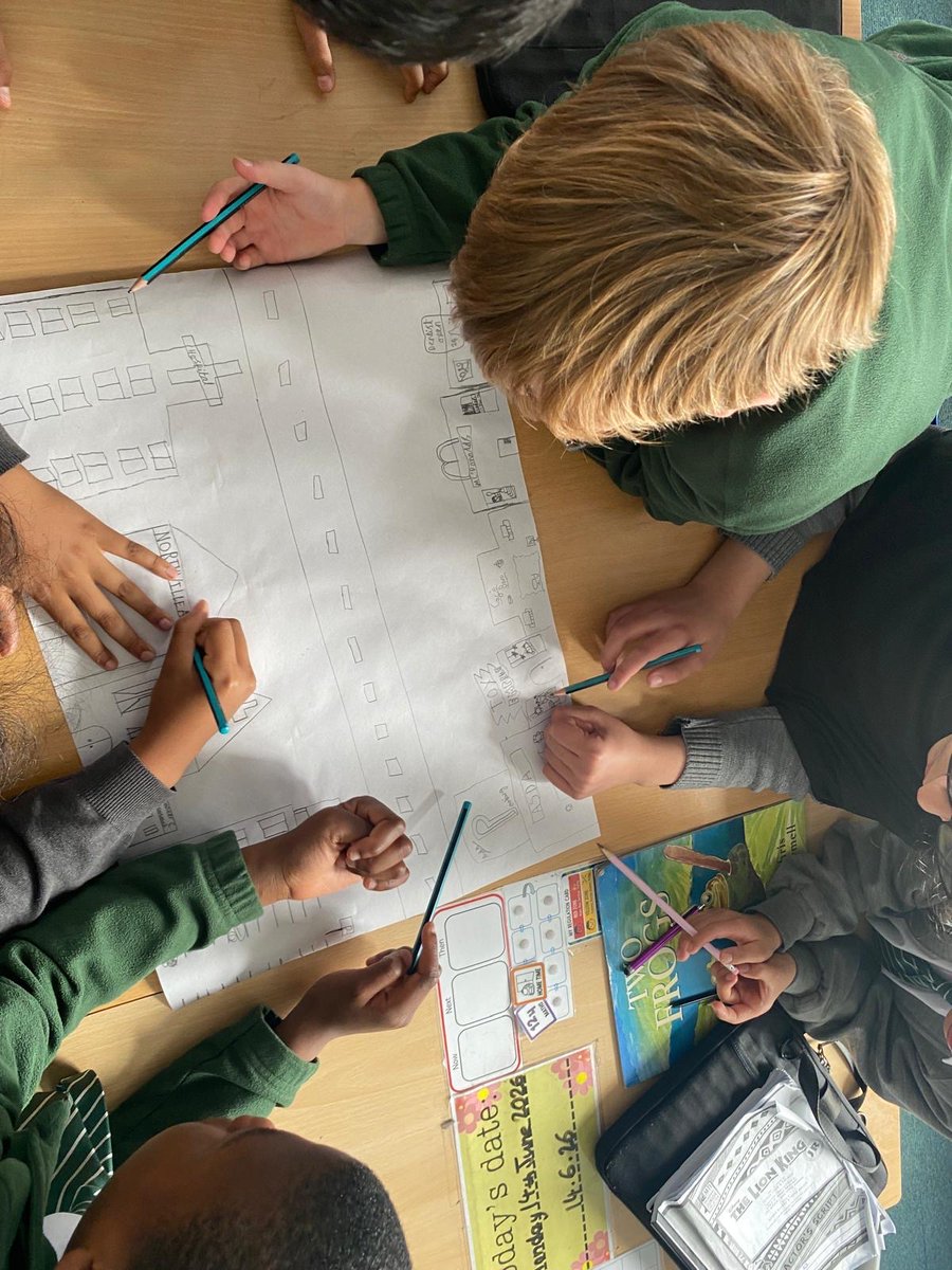 ManorParkSchSM1's tweet photo. Year 6 wrapped up My Money Week by exploring our 'Community' theme! They built their own high street and debated the pros and cons of going cashless. Brilliant critical thinking about how digital money impacts local shops and shoppers! #MyMoneyWeek #WeAreLEO #MPPAmaths https://t.co/Srm1KJ1MsV