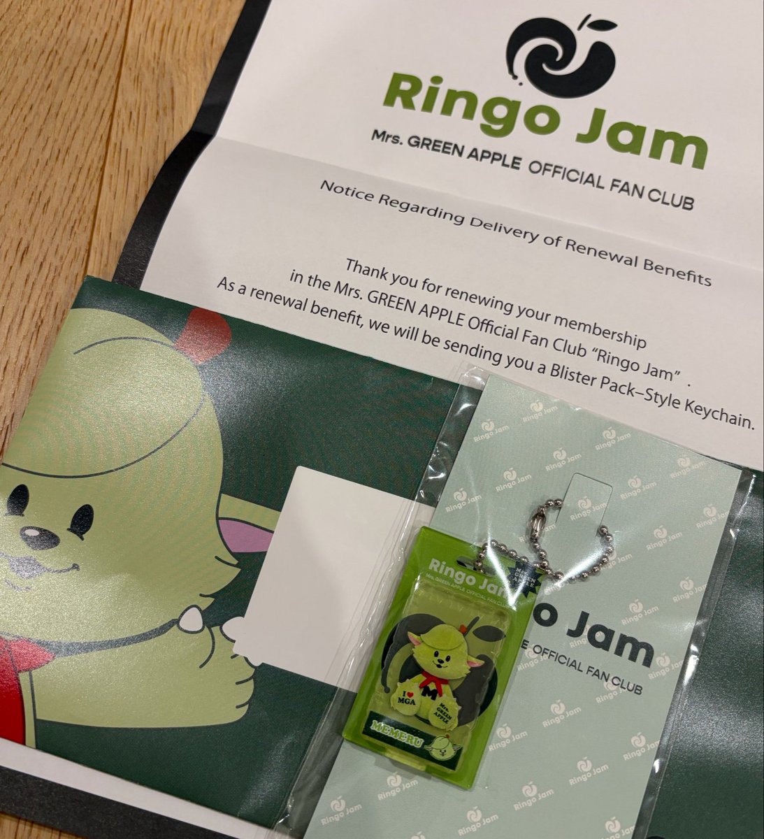 Maddy_mga's tweet photo. 👋🏻🍏
無事到着!🇯🇵🚀🇦🇺
The keychain is so cute :3
#JAMS
#MrsGREENAPPLE https://t.co/mYu02fV8AT