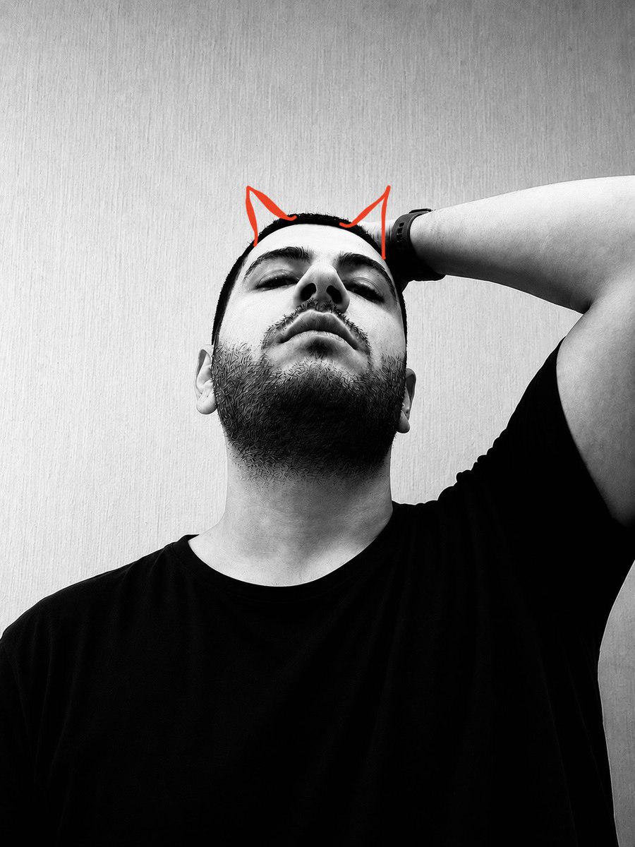 codablox's tweet photo. از نوشتن توییت های خوب و فاخر با املای درست و نگارش زیبا خسته شدم . 
باید پیج خودم درباره خود خود خودم باشه 
میخوام مثل Diaries باهاش برخورد کنم :) 

فعلا سیمای مبارک پیامبر اخراجی رو داشته باشین تا ببینم چی میشه . https://t.co/DJ1sp947eg