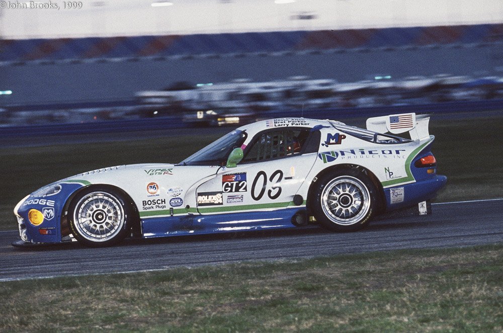 jeracerx's tweet photo. In 1999 NP Racing ran the extremely early in devlopment ex-1996 Canaska Viper GTS-R at the Daytona 24 and FIA GT Homestead race. At Daytona they would actually be the highest finishing Viper, but only 10th in GT2 after running the updated 1999 splitter overwhelmed their front end https://t.co/woW6C6OTUr