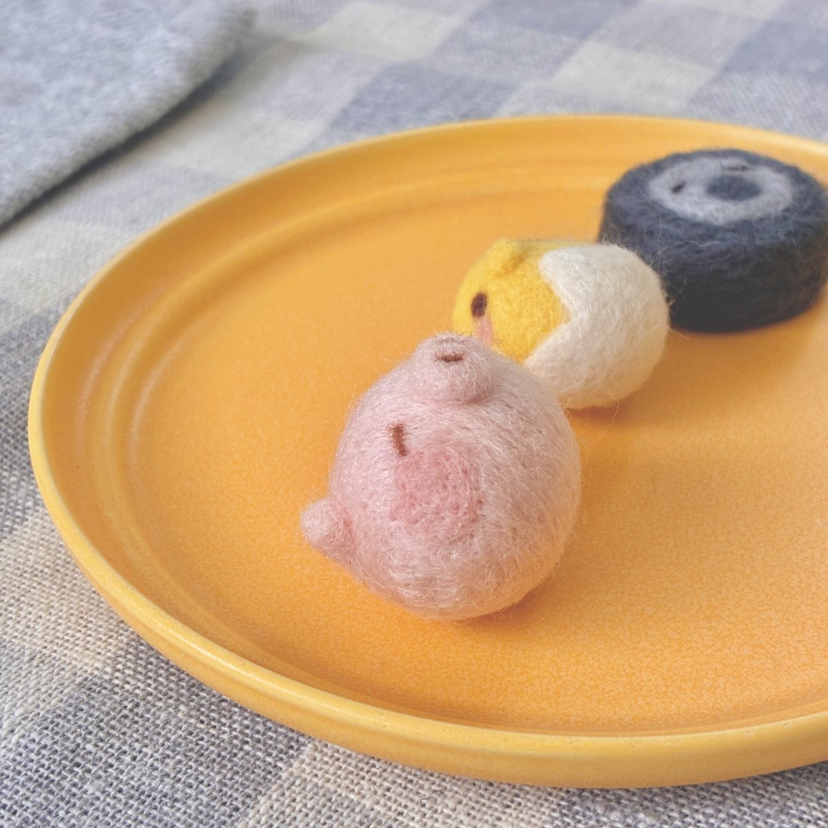 とんさんと、ぴよちゃんと、たろちゃん。 #羊毛フェルト #ハンドメイド