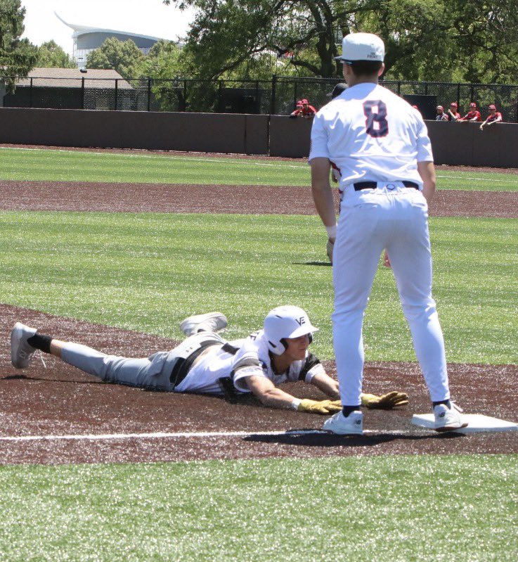 ValorEliteMI's tweet photo. Great weekend at PBR Battle at the Crossroads in OH. Went 2-2. First tourney of the season. Getting ready for this weekend at PBR MI Summer Classic. @PrepBaseOHScout @PrepBaseballOH @prepbaseball @PrepBaseballMI @pbtourney @PrepBaseMIScout #prepbaseball #prepbaseballmi https://t.co/sq5aG4WsXY