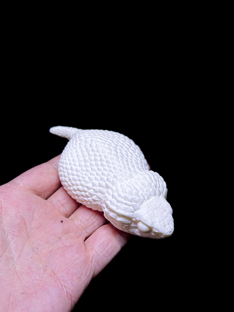 ツチノコの未塗装キットを販売欄に追加しました！🐍 2800円+送料になり
