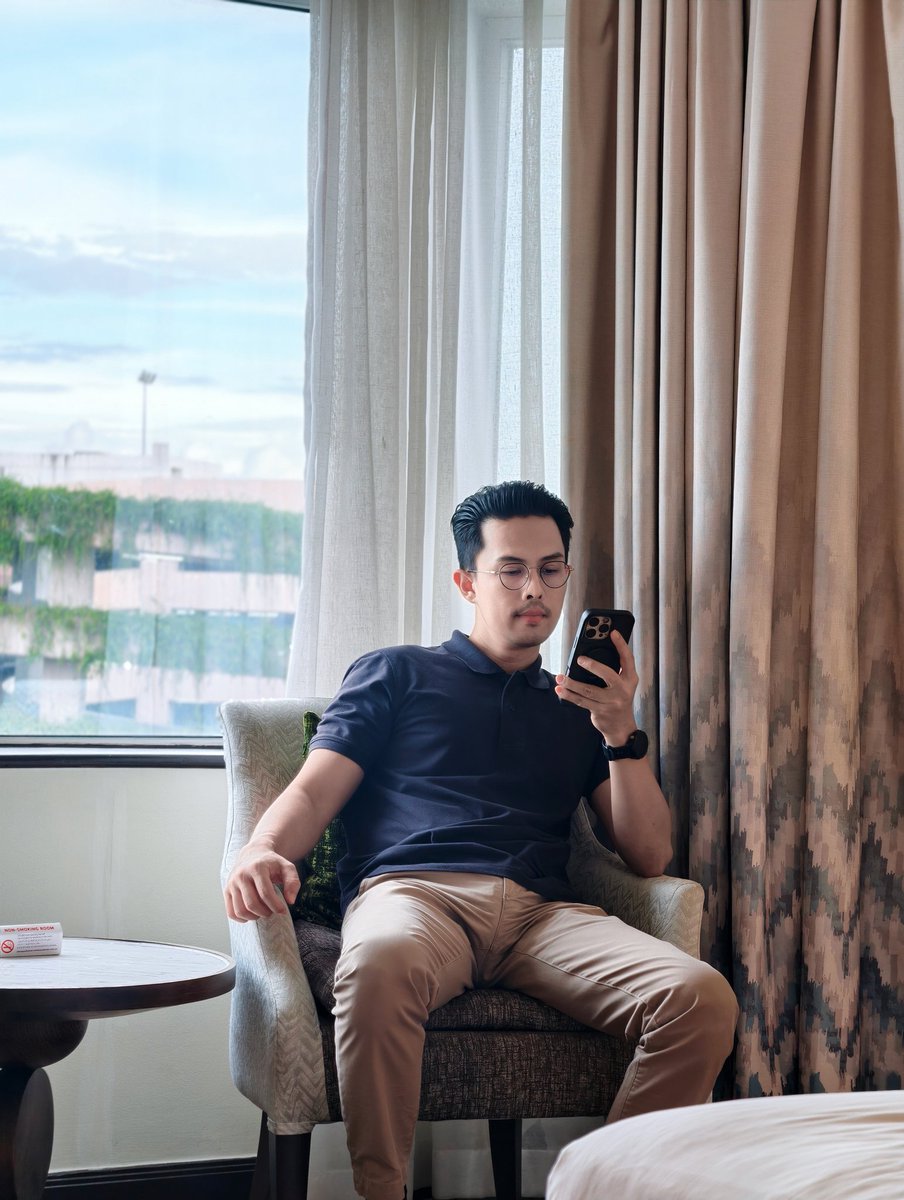 โย คณากร คงประทีป tweet media