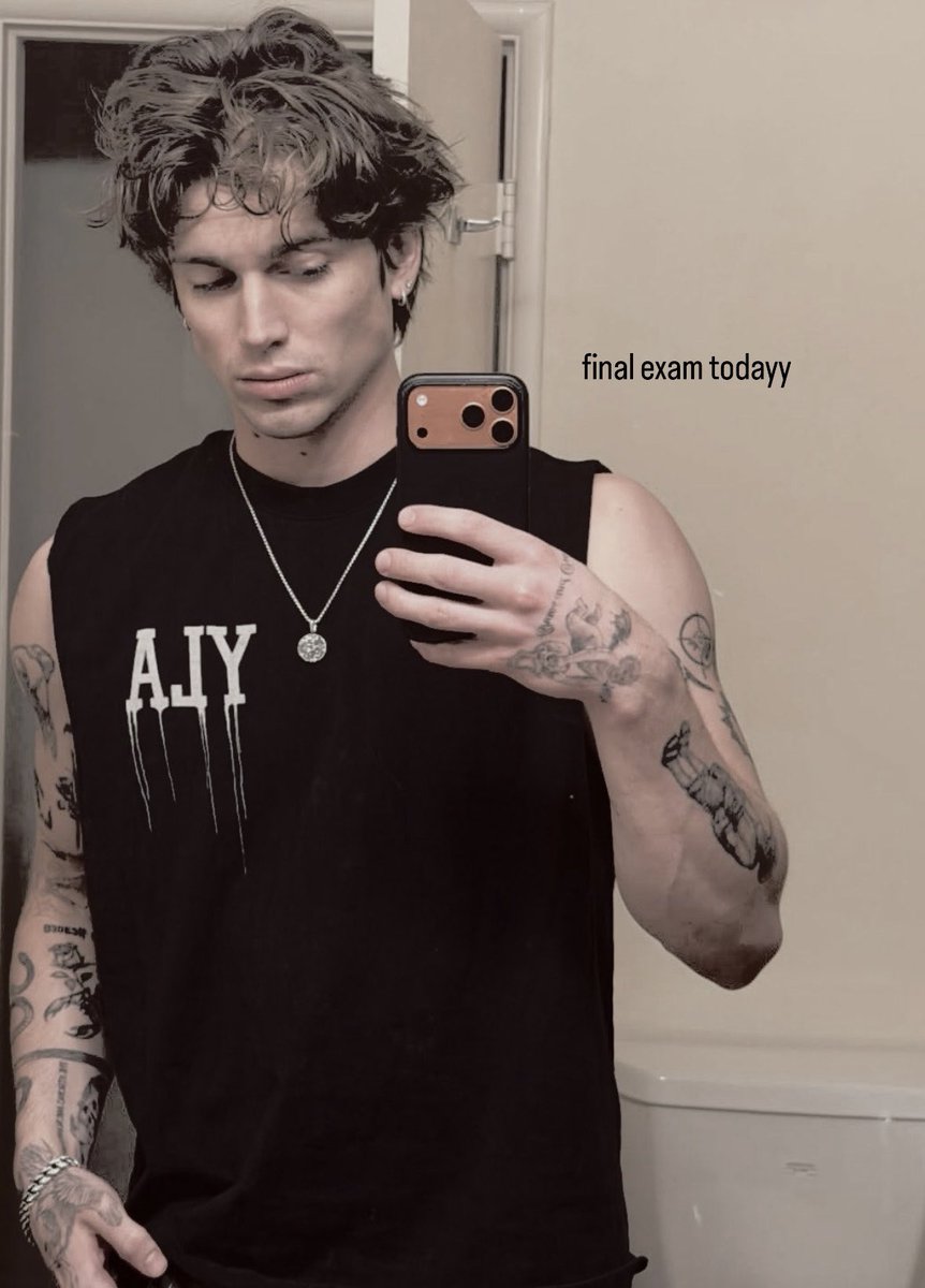 ᯓ 𝓢𝐄𝐁𝐀𝐒𝐓𝐈𝐀𝐍. tweet media