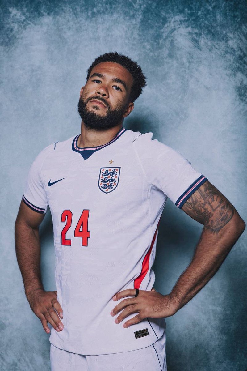Kobillin's tweet photo. 🇵🇹 Pedro Neto makes his World Cup debut vs DR Congo 🇨🇩 at 6:00pm UK. 

🏴󠁧󠁢󠁥󠁮󠁧󠁿 Reece James and Trevor Chalobah will also come up against Croatia 🇭🇷 at 9:00pm UK.

#InternationalBlues #FIFAWorldCup https://t.co/WAZCsjPhLk