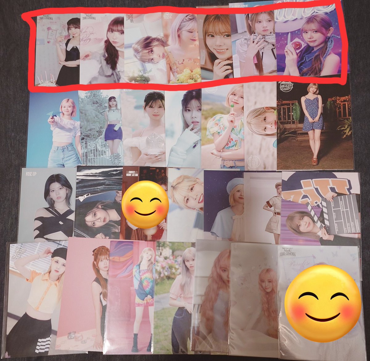 yurrasur1's tweet photo. ＠1　NiziU　ラントレ　交換

（譲）画像1、2
（求）画像3、4
☆譲の1枚目赤枠はリクとの交換のみ
☆👑最優先

フラゲor発売日都内手渡しまたは8月関東オフイベ、LuckyFes手渡し
郵送はまとてのみ
お求めが合いましたらお声掛けお願いします https://t.co/26mcjdqbC4
