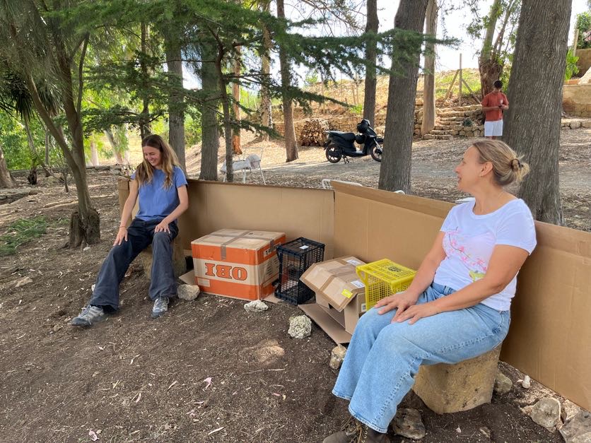 _buildingbeauty's tweet photo. Summer School in Mazzarino is underway. Finding the best place to build a stone bench, building mockups and testing them, making adjustments as needed.
#buildingbeauty #natureoforder #thenatureoforder #patternlanguage #christopheralexander https://t.co/pKrjoYpIa2