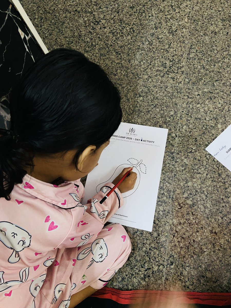 TheRudraFdn's tweet photo. 🎨🌈 समर कैंप – दिवस 5
नन्हे कलाकारों ने हाथी, मगरमच्छ और हवाई जहाज की सुंदर चित्रकारी कर अपनी रचनात्मकता का शानदार प्रदर्शन किया। 🐘🐊✈️
आप भी इस पहल से जुड़ें और अपने सहयोग से बच्चों के सपनों को नई उड़ान दें। ❤️🙏
#SummerCamp #DrawingCompetition #ChildDevelopment #support https://t.co/8djPhA0Fj8