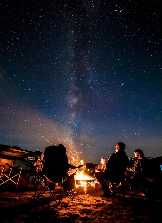 nicopaquay's tweet photo. Woke up to mountain air, coffee in hand, and fireflies dancing by the tent—this is why we camp https://t.co/P3FaMHqT4m