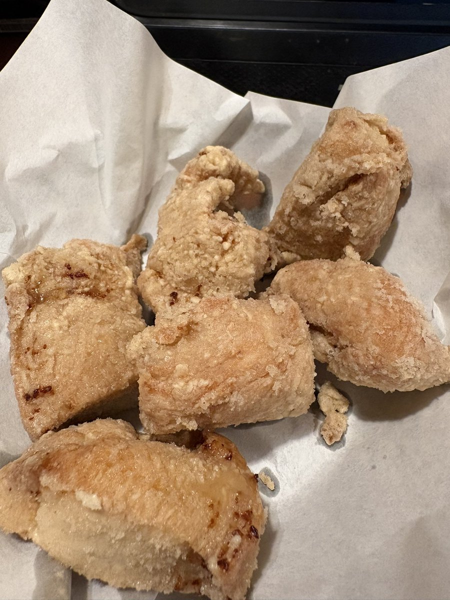 trickstart81's tweet photo. 鳥貴族 蕨東口店でした。
今日はちからこぶたれ、かわたれ、トリキの唐揚を頂きました。
一時期せせりに浮気してたけど、ちからこぶに戻しました。
やっぱり安定して美味いもんね。
ツマミ、ドリンク合わせて今日も6品、美味しかった。 https://t.co/pPScdk9siR