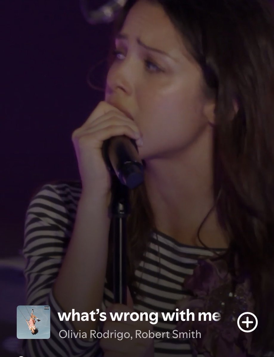dayalivias's tweet photo. olivia rodrigo is actually the coolest for this sorry to those who don’t get it https://t.co/8ThyrAhGFu