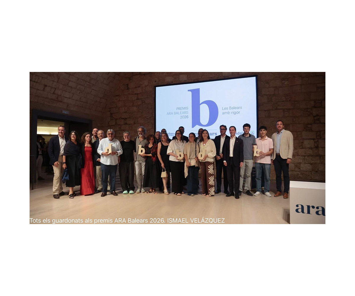 FTCatany's tweet photo. 1/2
Ens fa molt contents la concessió, per part de l'ARA Balears, del Premi Toni Catany de Cultura a la companyia Mariantònia Oliver. El jurat n'ha volgut destacar una feina que transcendeix l’escenari i que ha fet de la dansa una eina de transformació cultural i social. https://t.co/UwGnP8uujA