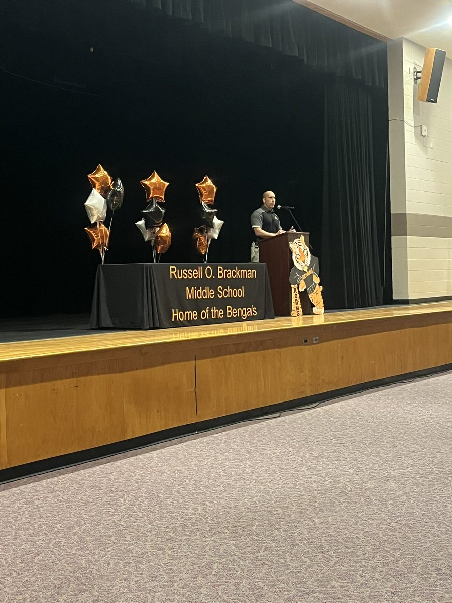 brackmancheer's tweet photo. Congratulations to our 2025-2026 team on receiving High Honor Roll or Honor Roll for the 4th marking period. We are so proud of you! 🧡🖤 https://t.co/dmRbtU9fGP